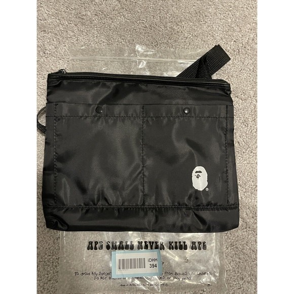 NEW A Bathing Ape Autumn Winter 2017 Collection Cross Body Bag e-MOOK FAST SHIP - Picture 2 of 5